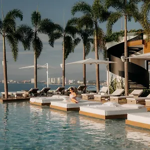 Maxwell Residences Romantic Zone Hotel
